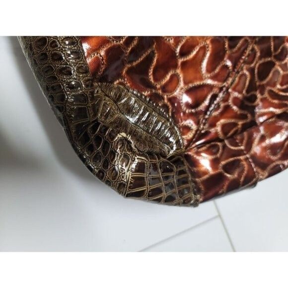 womens large pattened and worn miche drew purse - Picture 5 of 7